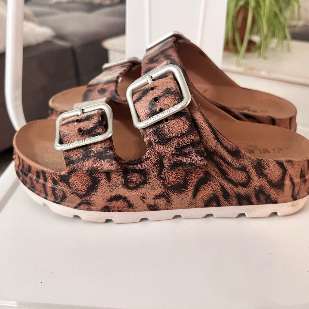 J/Slides **Discontinued Leopard Print** - image 3